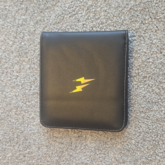 Pokémon Pikachu PleatherBlack Wallet - Picture 2 of 3